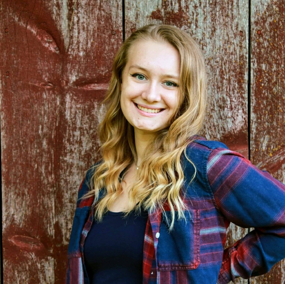 Meet your Posher, Chloe